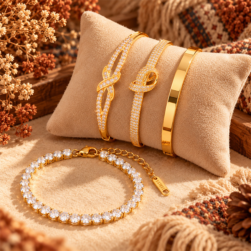 4pcs Stackable Wrist Jewelry Set with Smooth Solid & Chain Bracelets